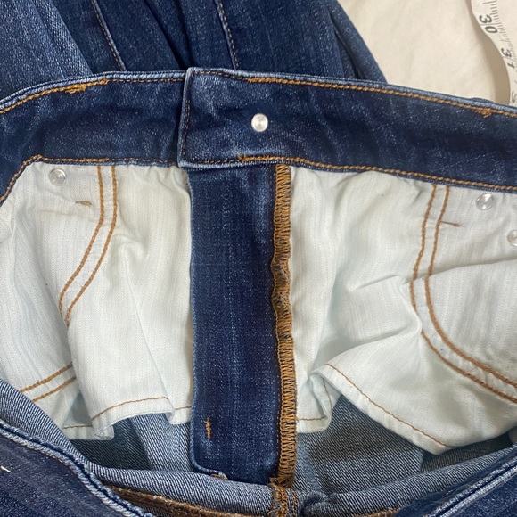 NWOT Talbots Dark Blue Denim Barely Boot Jean Whisker Slight Stretch Never Worn - Picture 9 of 10